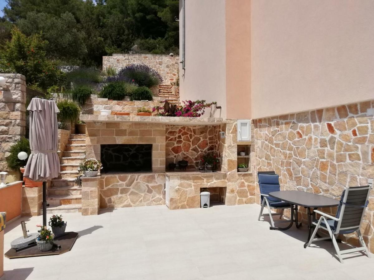 Appartementhaus Elena Jelsa (Hvar)